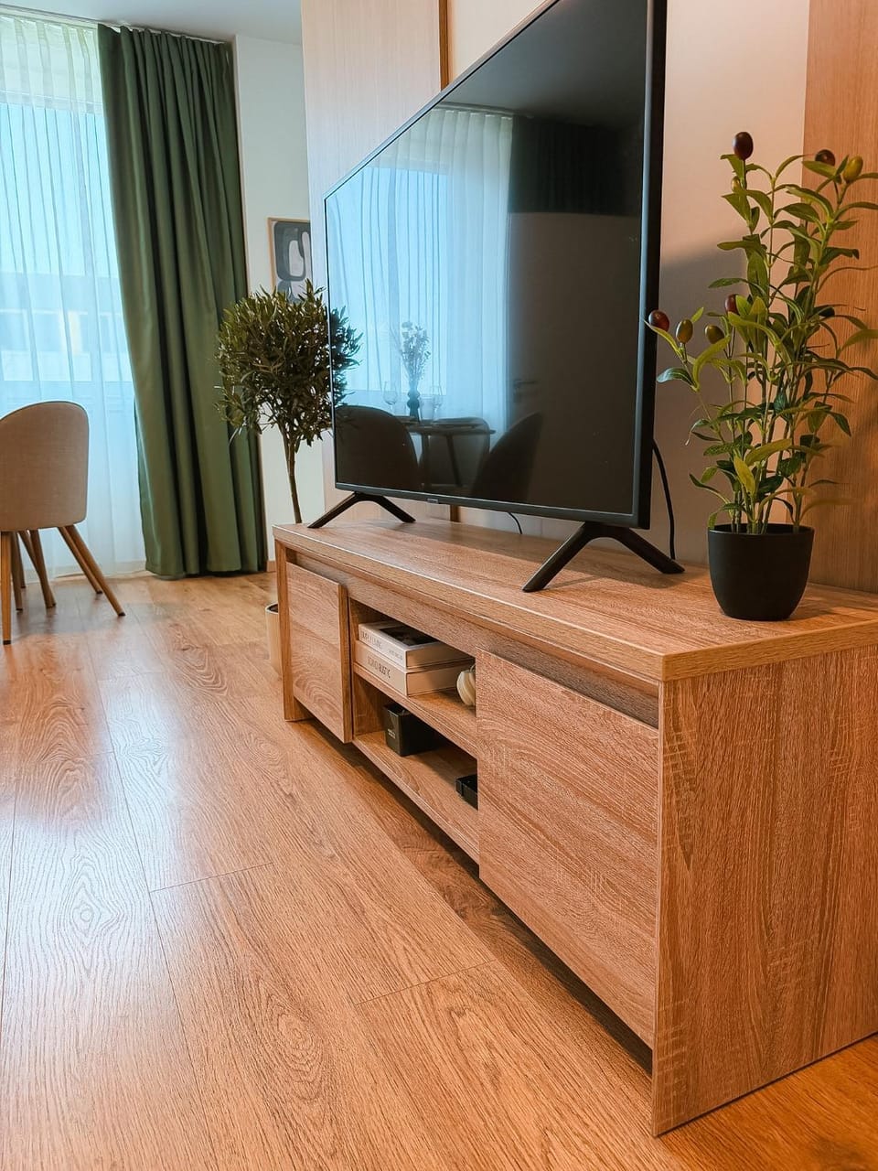Communal lounge/ TV room, TV and multimedia, Evening entertainment