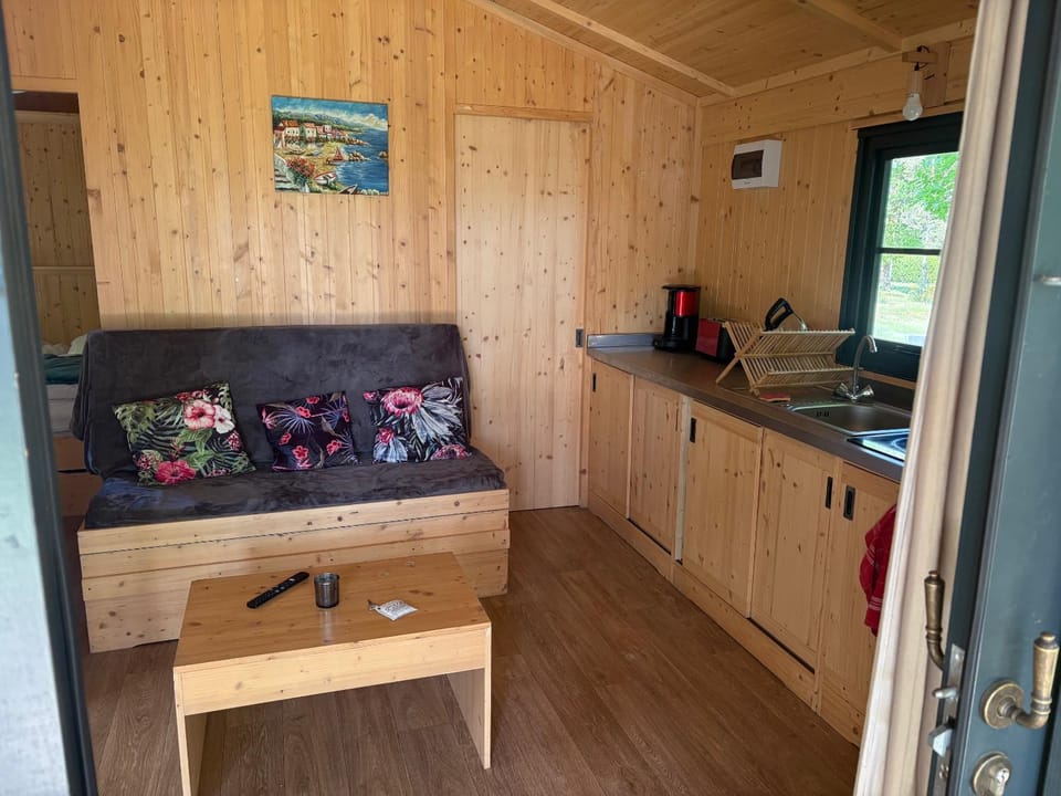 La Vie Belle Campground/ 
RV Resort in Nouvelle-Aquitaine