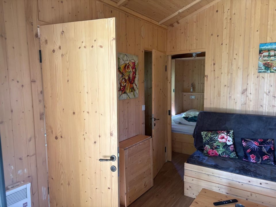 La Vie Belle Campground/ 
RV Resort in Nouvelle-Aquitaine