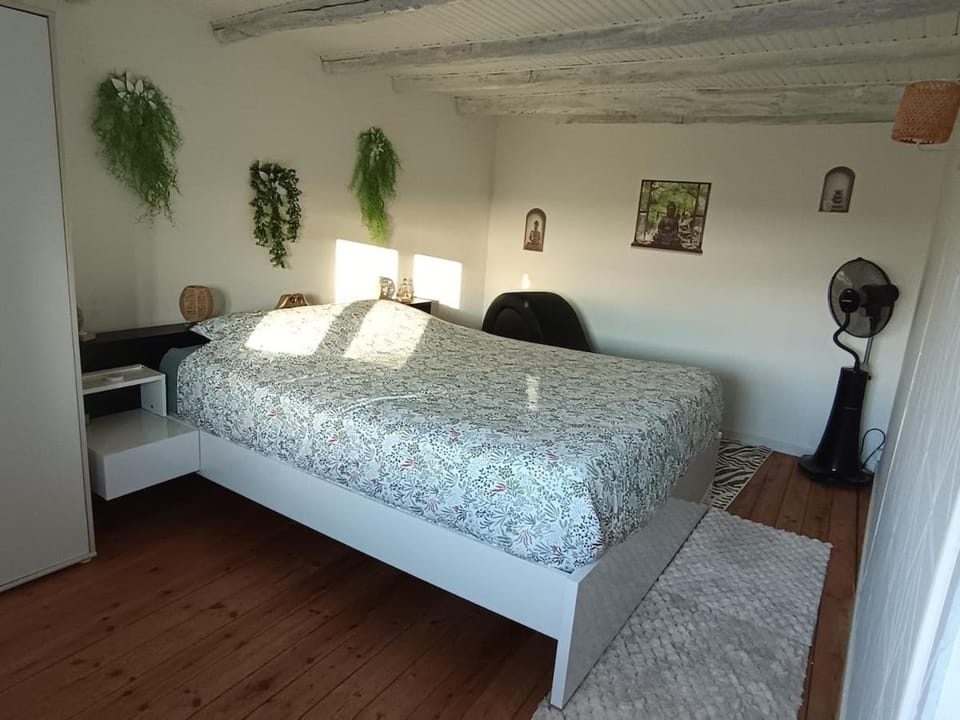 Love House esprit zen en pleine nature House in Centre-Val de Loire