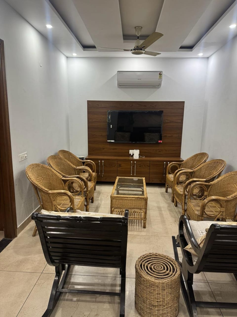 Your Home Away From Home Enjoy our 3BR retreat! Apartment in Punjab, India