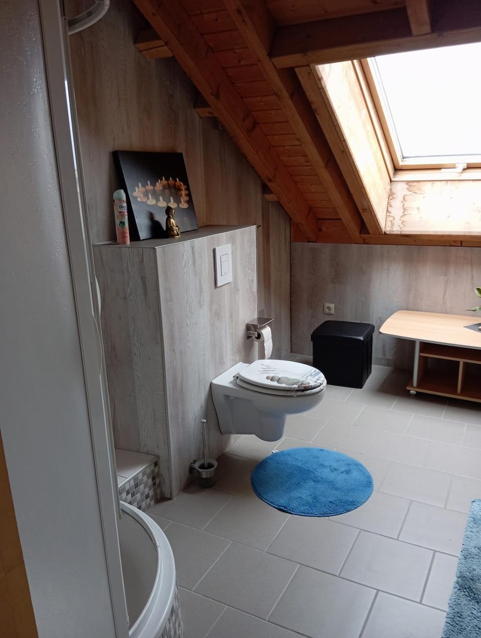 Gemütliches, ruhiges Dachgeschosszimmer Apartment in Hesse