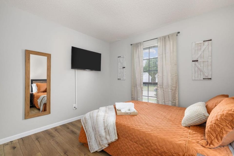 NEW Modern Getaway Relax Unwind and Enjoy House in OFallon