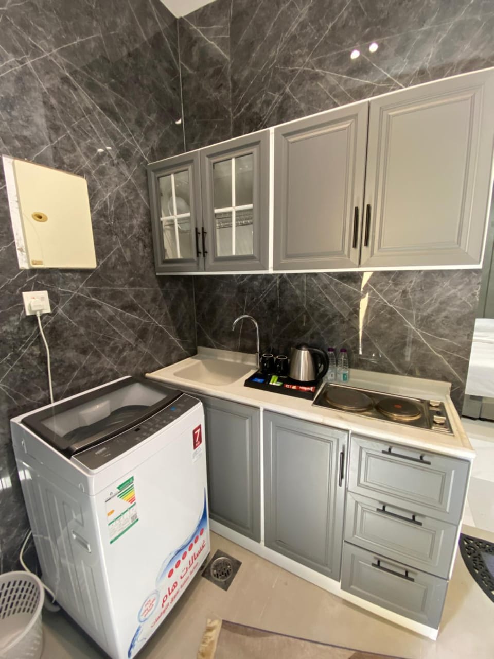 Kitchen or kitchenette