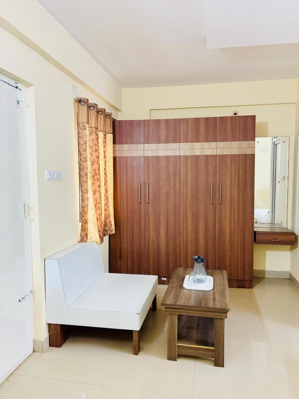 Suite Rooms Near Embassy Tech village Bellandhur Hotel in Bengaluru