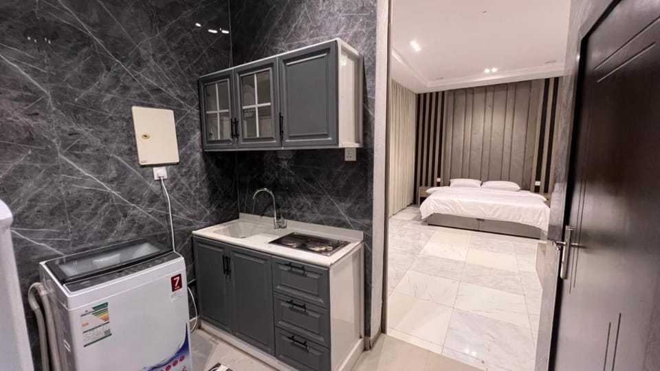 استديو راقي بدخول ذاتي في حي الحمدانية j4 Apartment in Jeddah