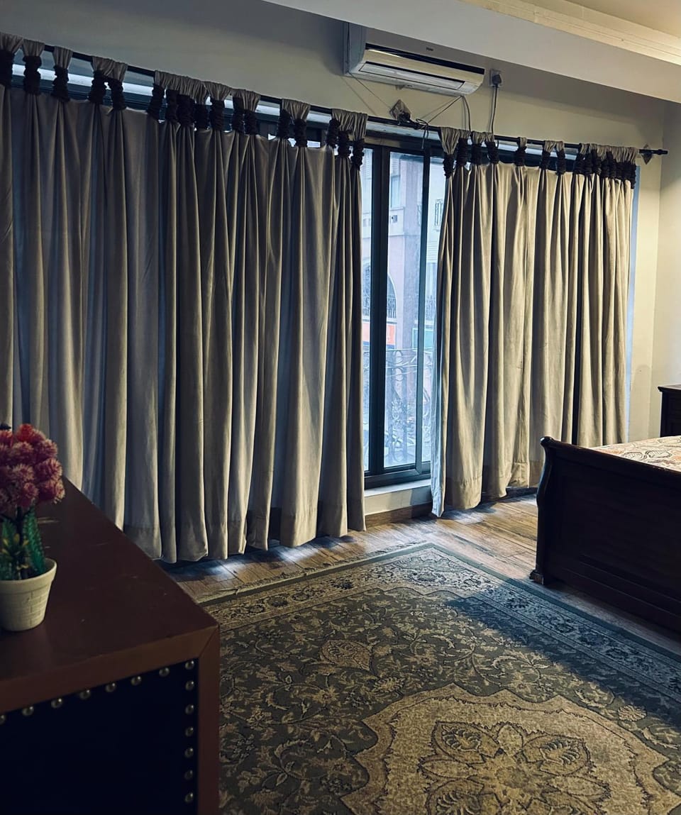 Bedroom, air conditioner