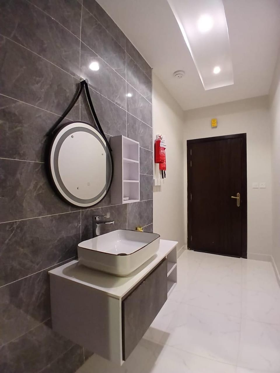 شقة راقية بغرفة نوم ودورة مياه في حي الحمدانية j8 Apartment in Jeddah