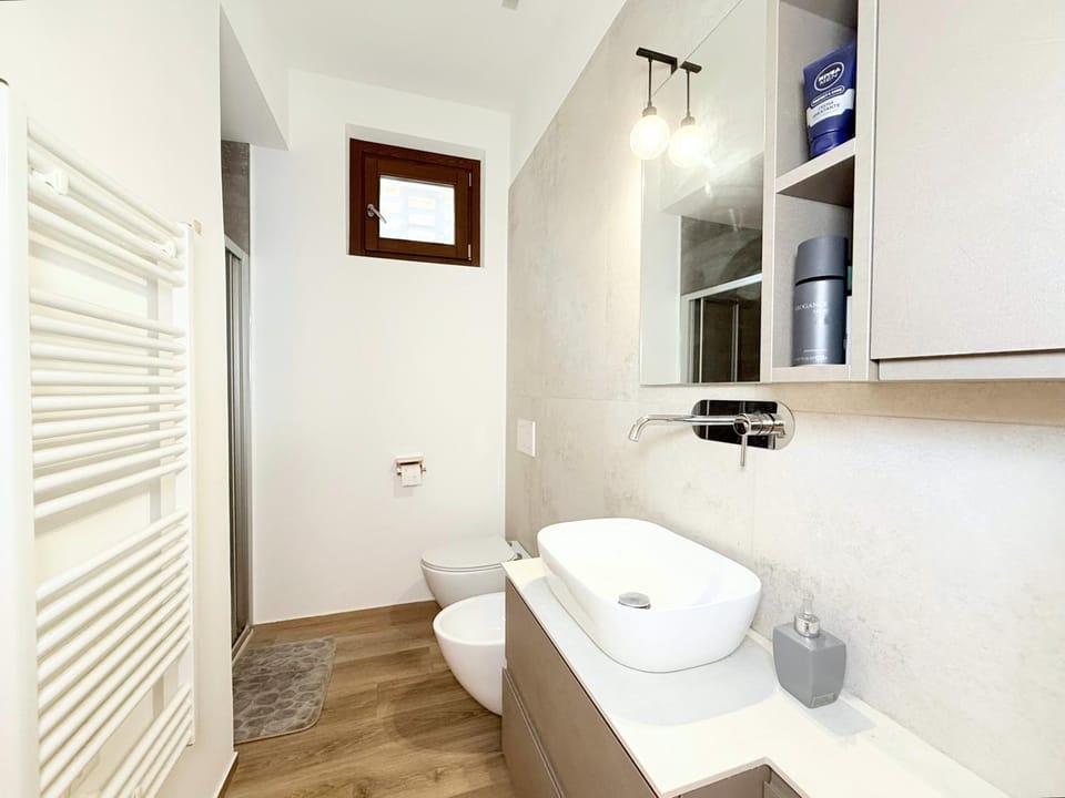 SE241 - Senigallia, moderno e confortevole bilocale in pieno centro con aria condizionata Apartment in Senigallia