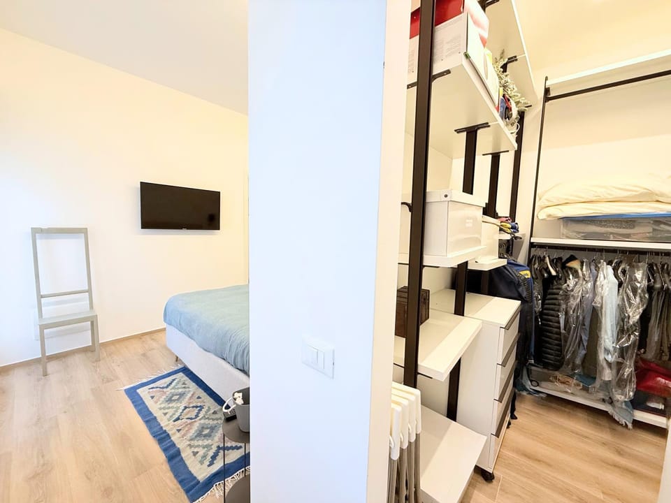 SE241 - Senigallia, moderno e confortevole bilocale in pieno centro con aria condizionata Apartment in Senigallia