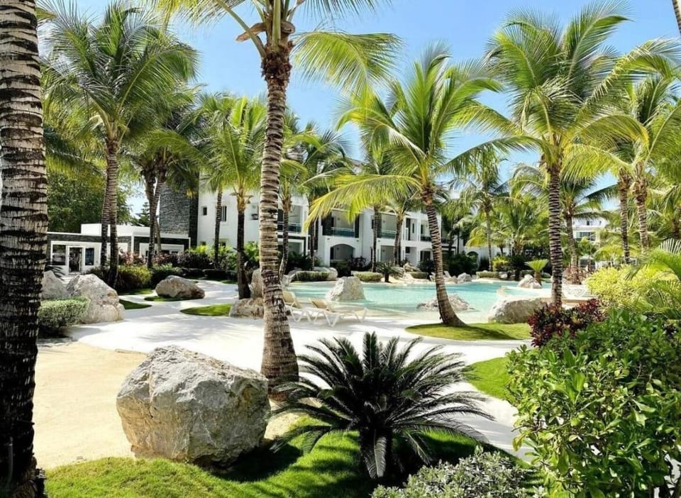 Garden, Swimming pool