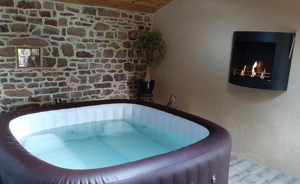 La Maison d'eglantine Bed and Breakfast in Occitanie