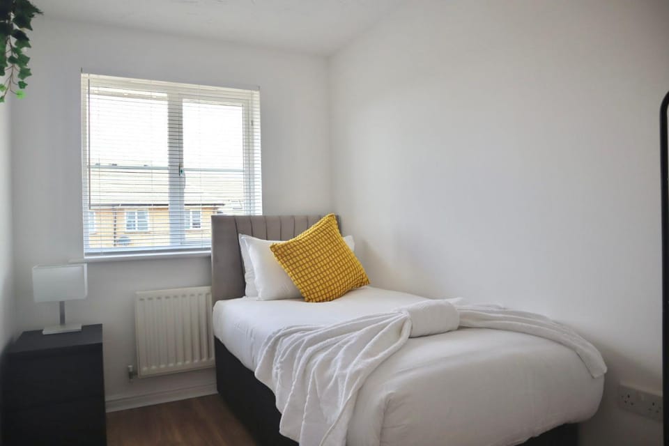 City Edge Luxury 5 Bedroom House, New Cross Gate Apartment in London Borough of Southwark