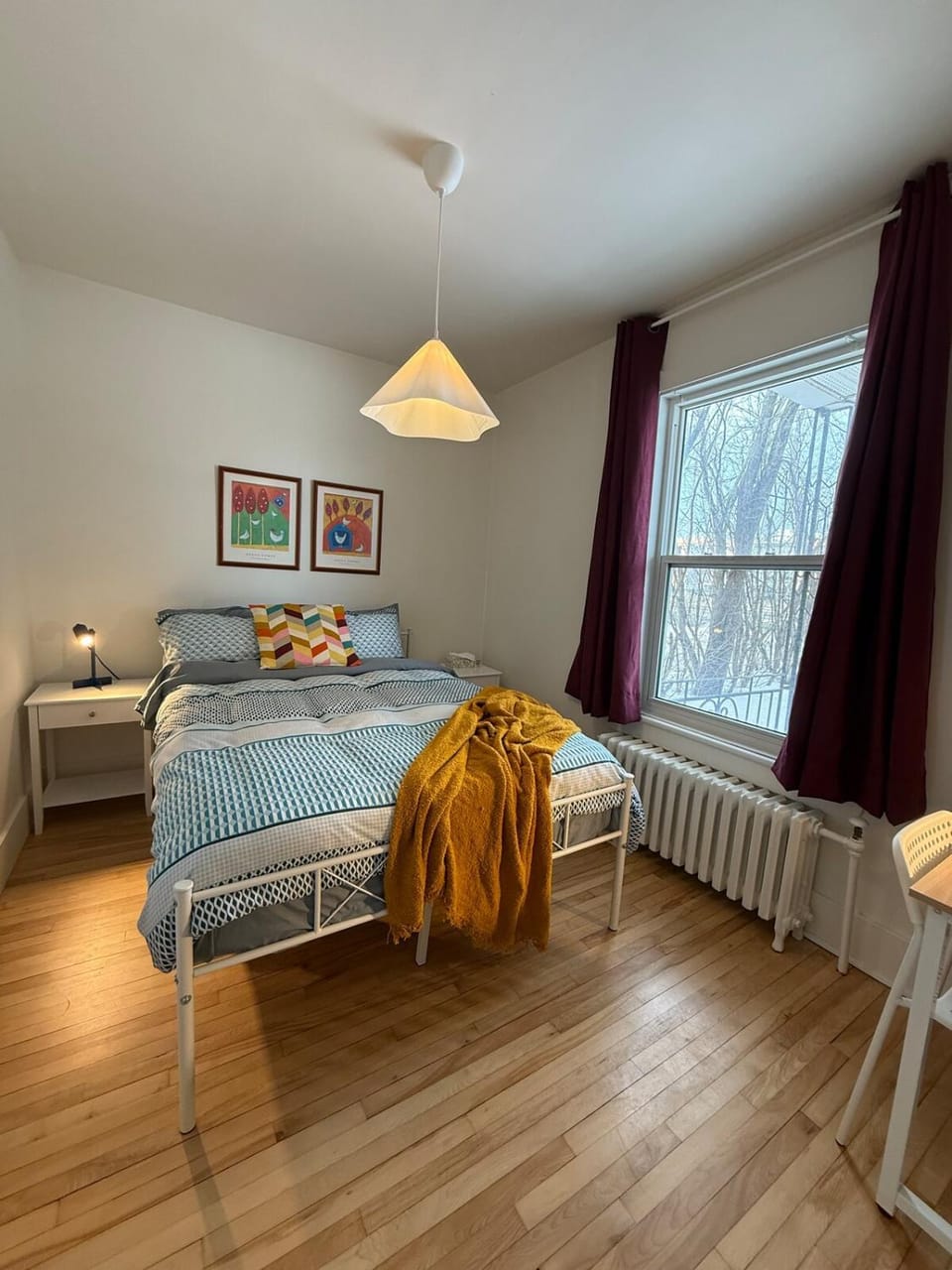 Chez Tommy Unique Apartment Free Parking EV Apartment in Quebec City