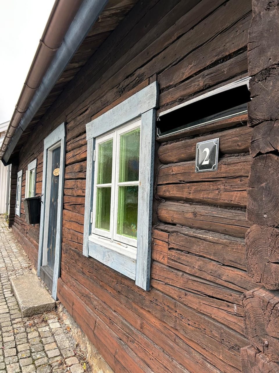 Facade/entrance