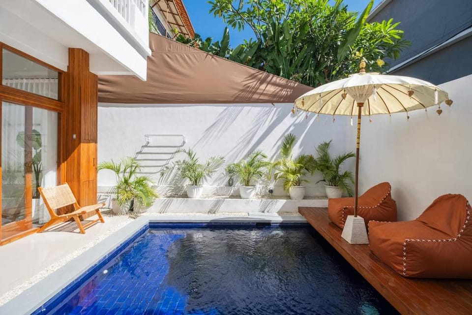 Villa OG Cruz & Cove Villa in North Kuta