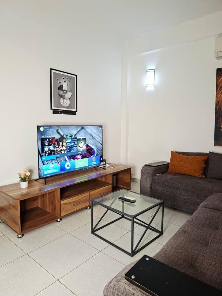 Becky stay 1 bedroom near the airport Apartment in Uganda