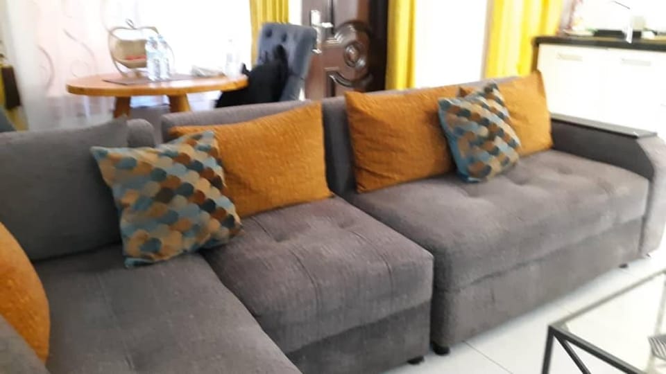 Becky stay 1 bedroom near the airport Apartment in Uganda