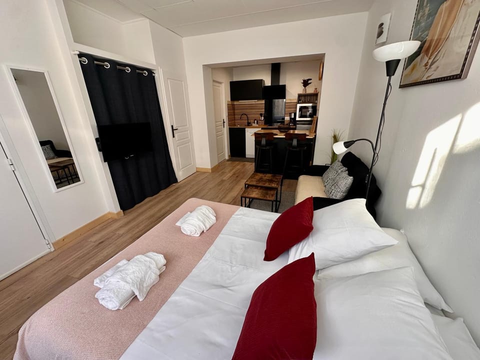 LES APPARTEMENTS DE GARONNE - Face à BORDEAUX Apartment in Nouvelle-Aquitaine