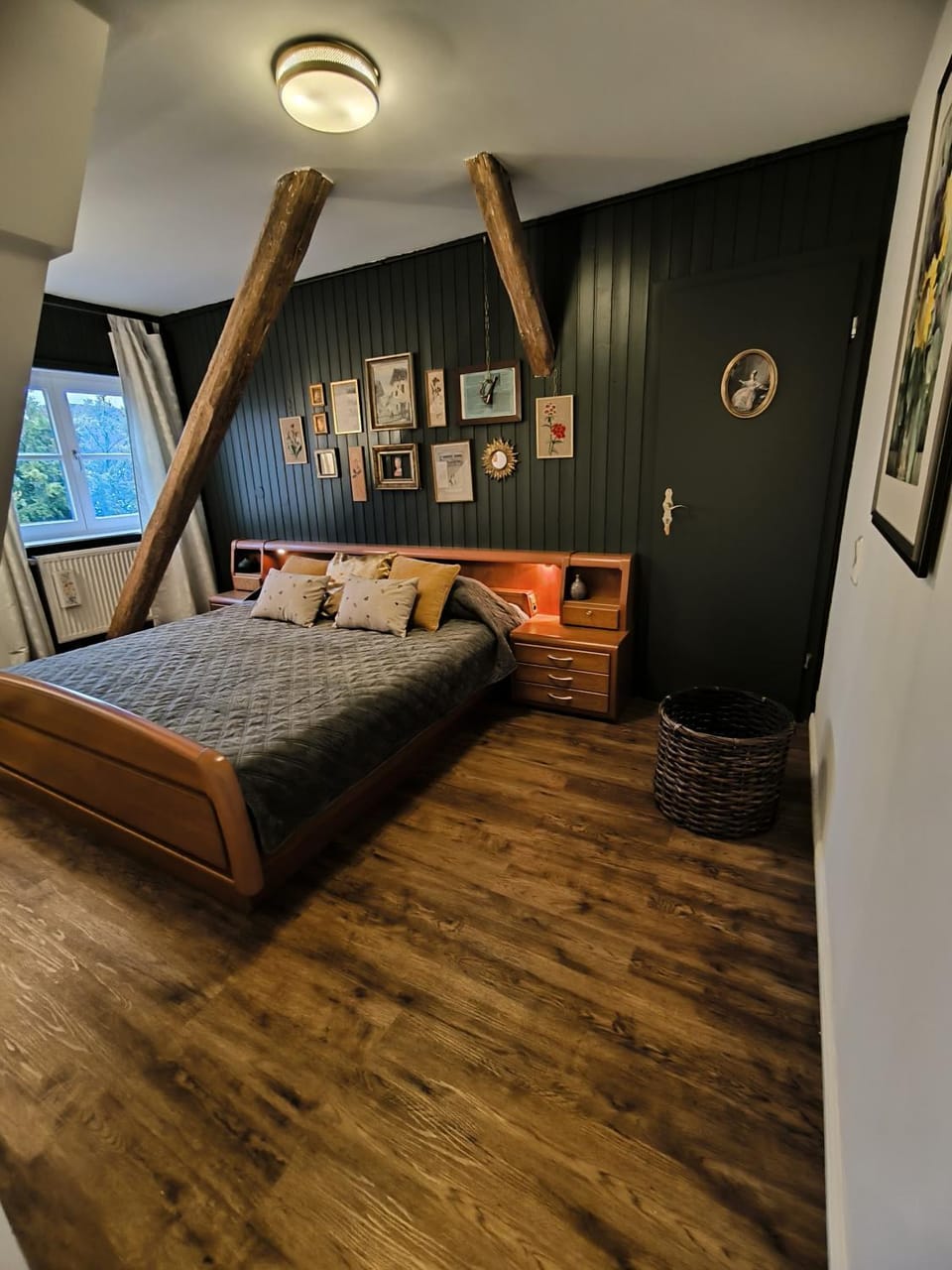 Bed, Bedroom