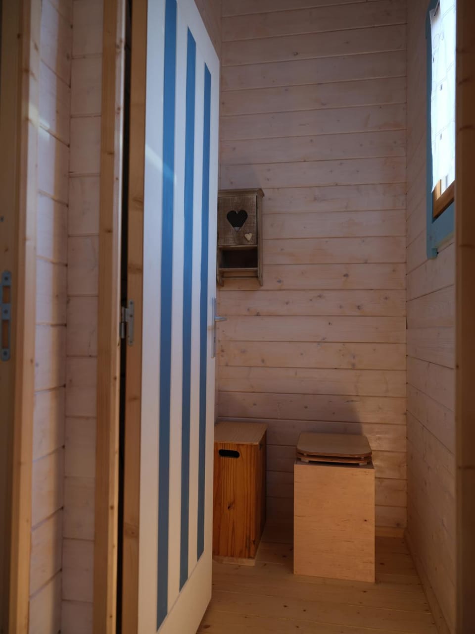 Cabane Le Raz de la Mercière Luxury tent in Nouvelle-Aquitaine