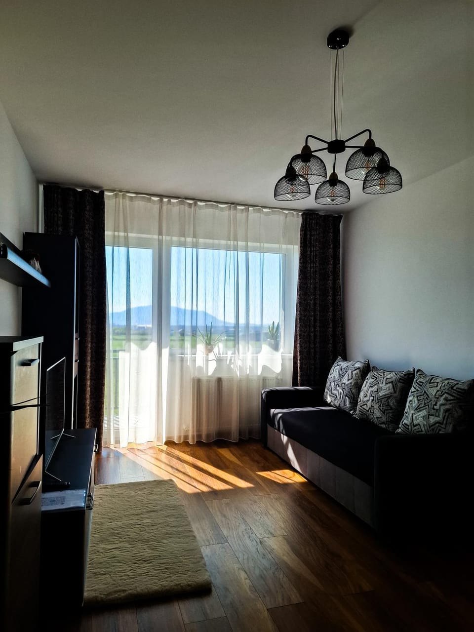 Apartment with Mountain View - Parcare Gratuita - Brașov Apartment in Brasov