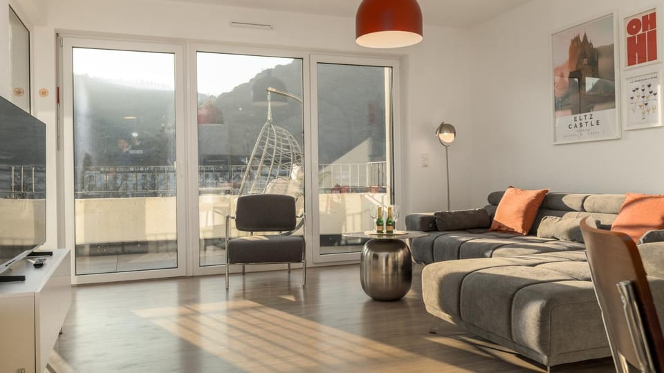 TV and multimedia, Living room, Seating area