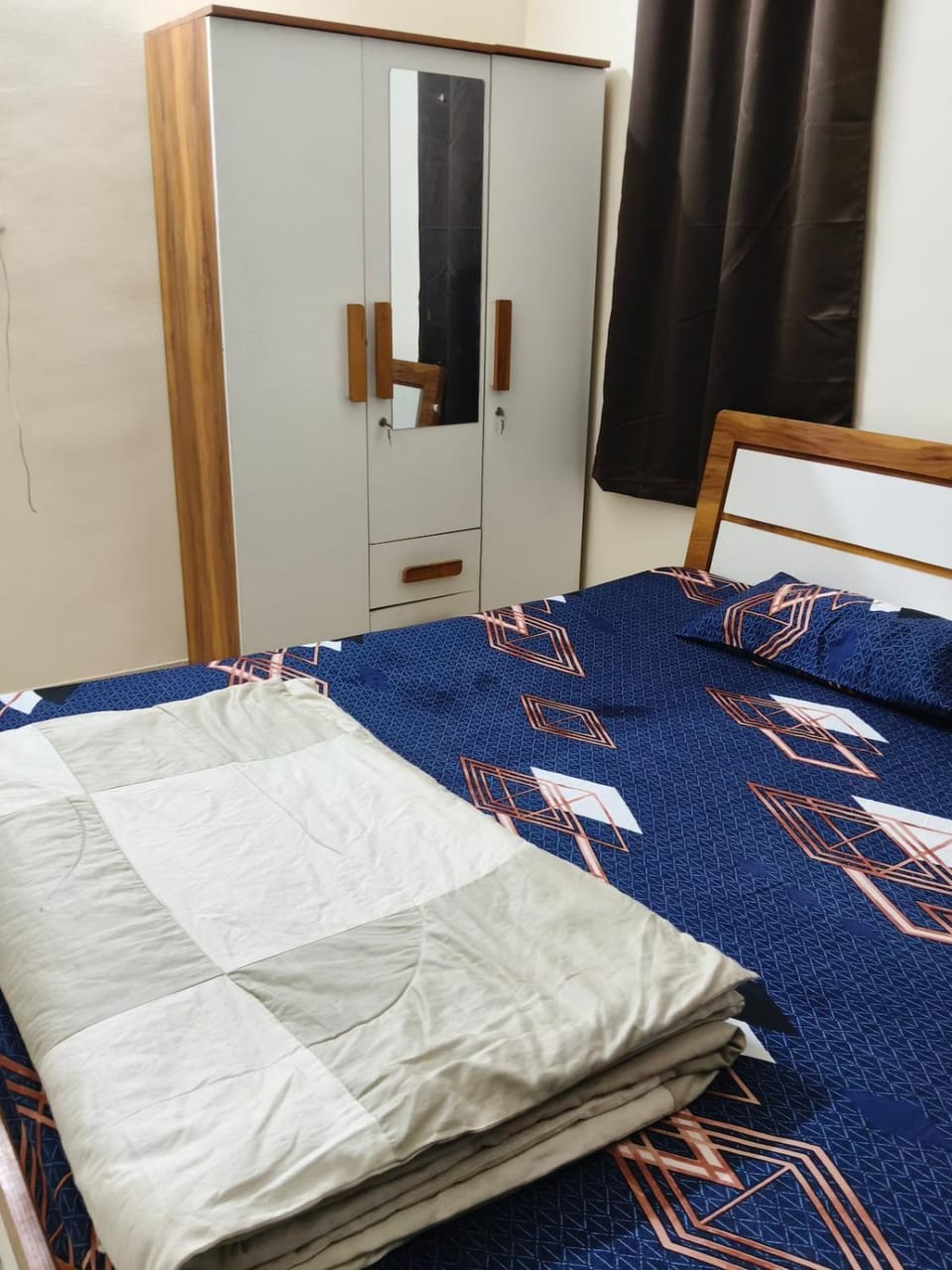 Deluxe Pune Mumbai highway Tathwade deluxe Apartment in Pune