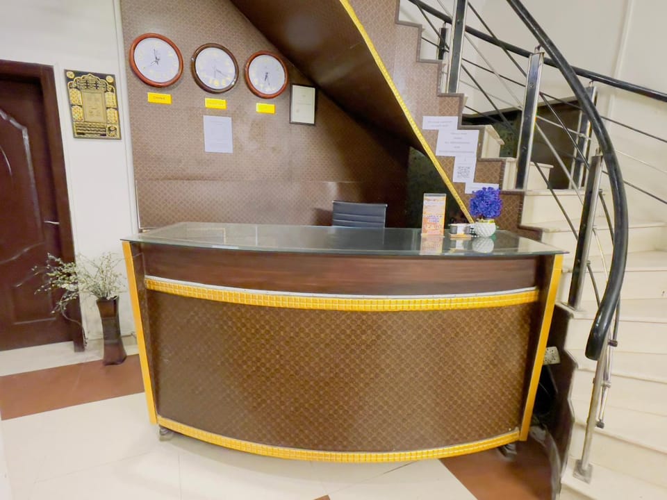 Hotel Royal Ilva by ORAMIN ROOMS Hotel in Lahore