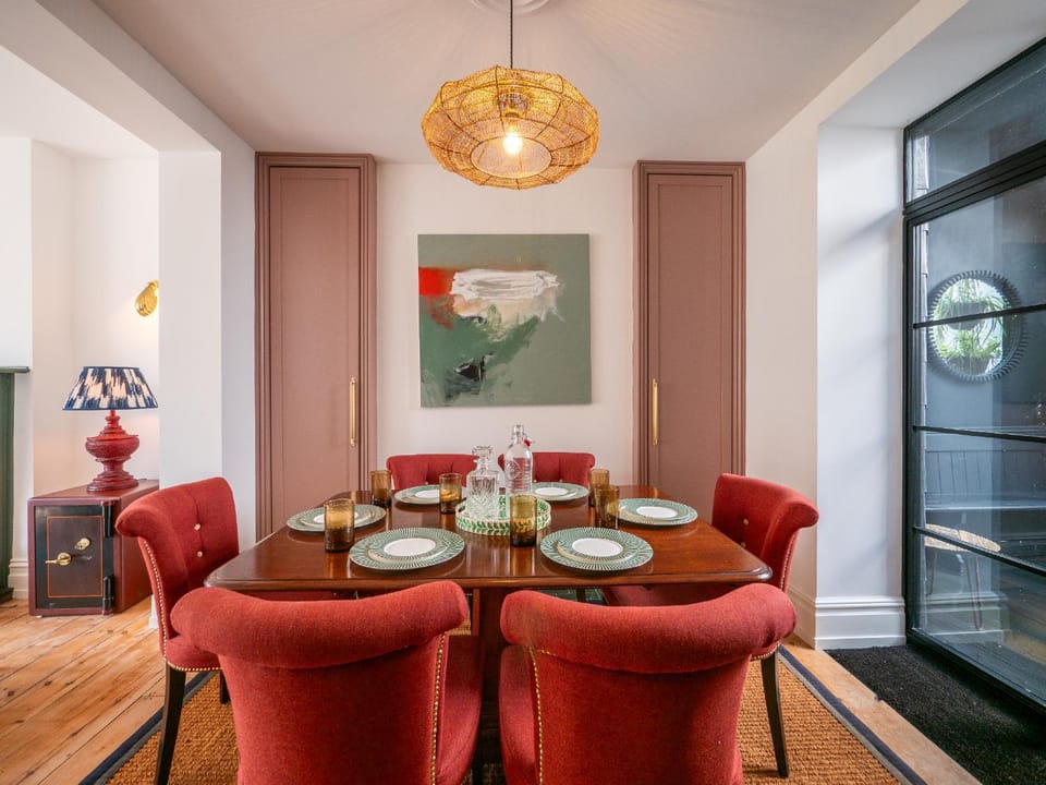 Stunning Dartmouth Views Stylish Coastal Home House in Dartmouth
