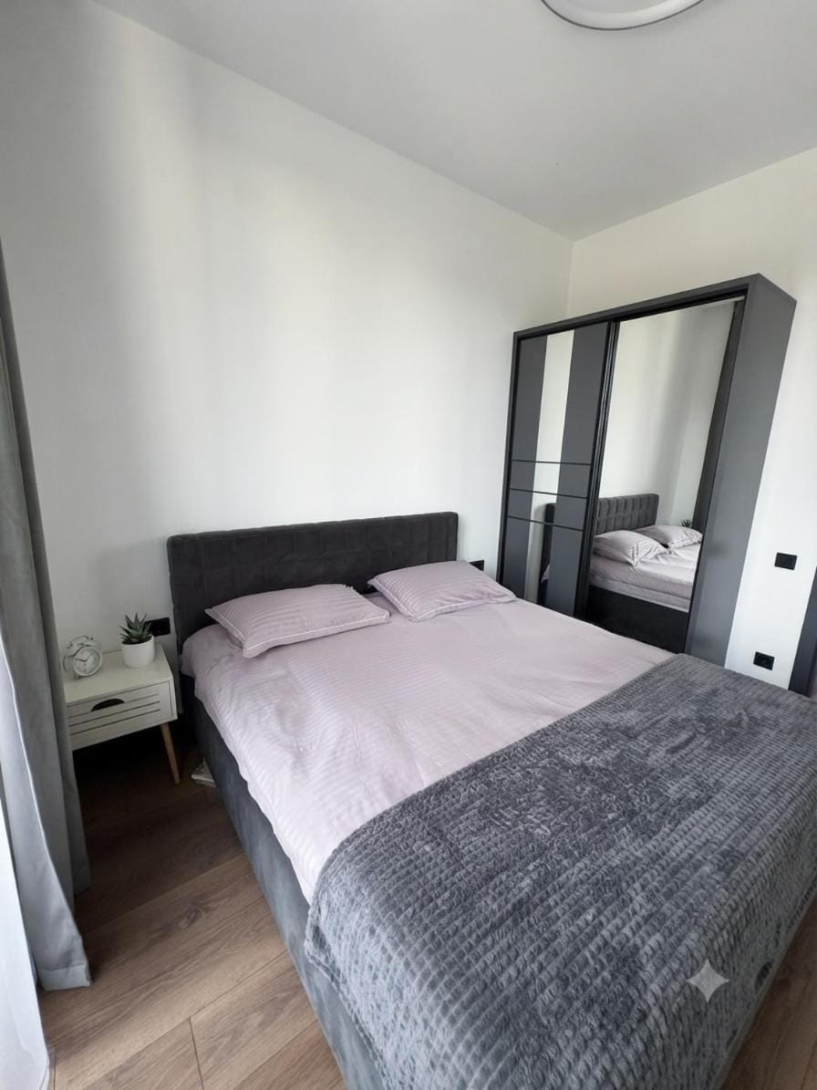 Modern Premium Apartment in Private Building with Free Parking Apartment in Chișinău