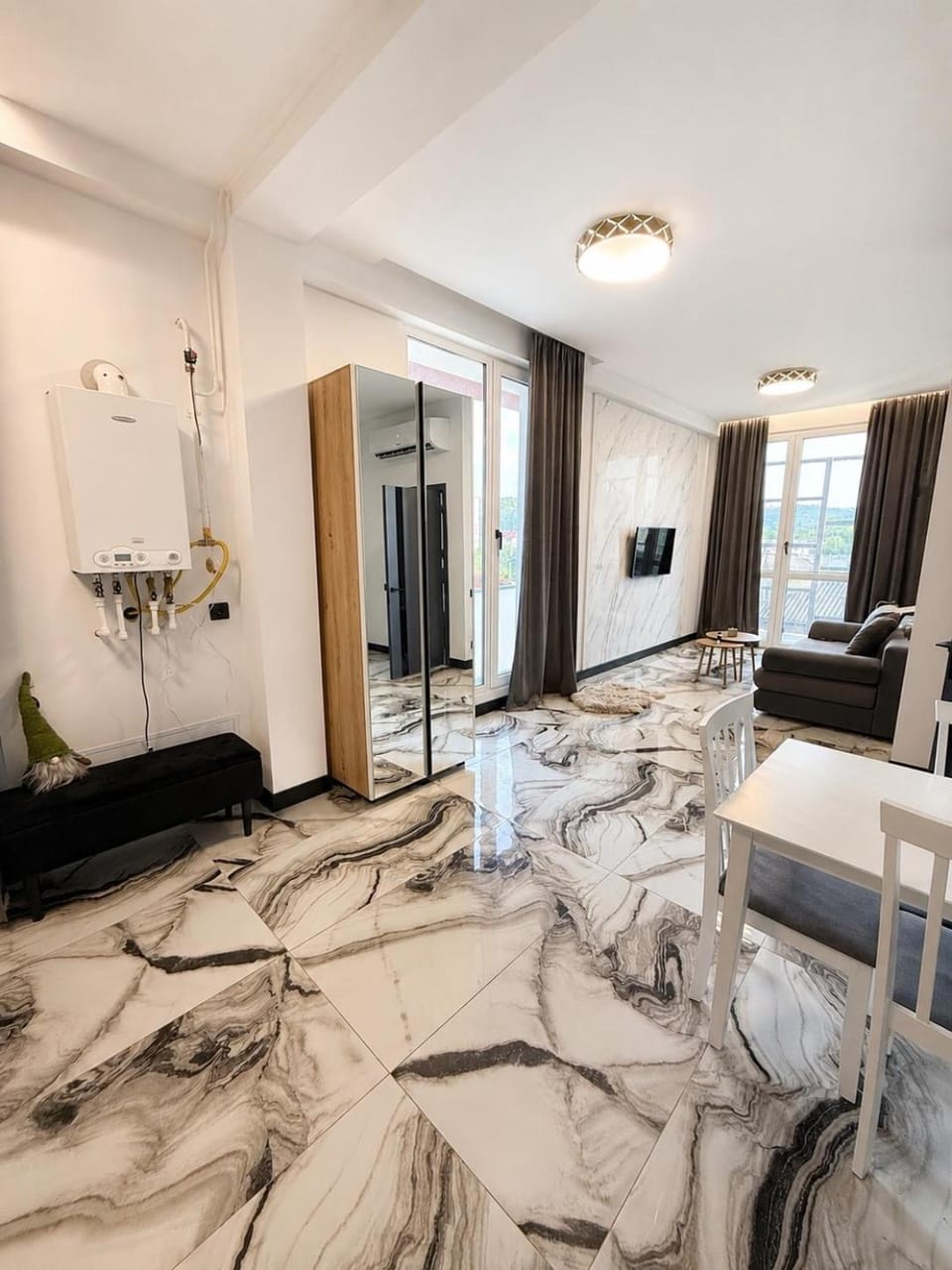 Modern Premium Apartment in Private Building with Free Parking Apartment in Chișinău