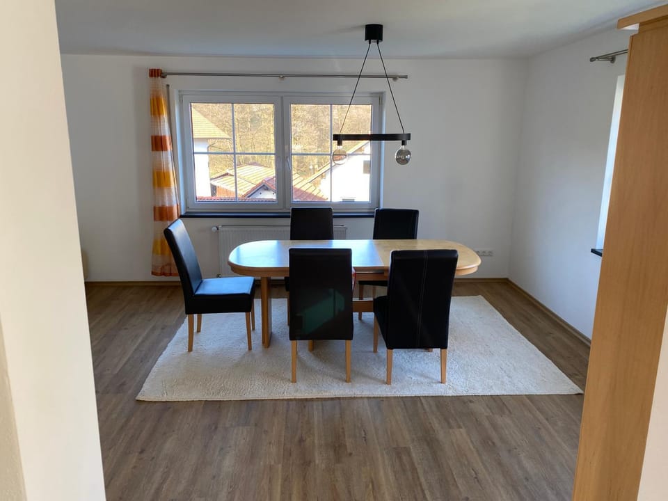 Living room, Seating area, Dining area