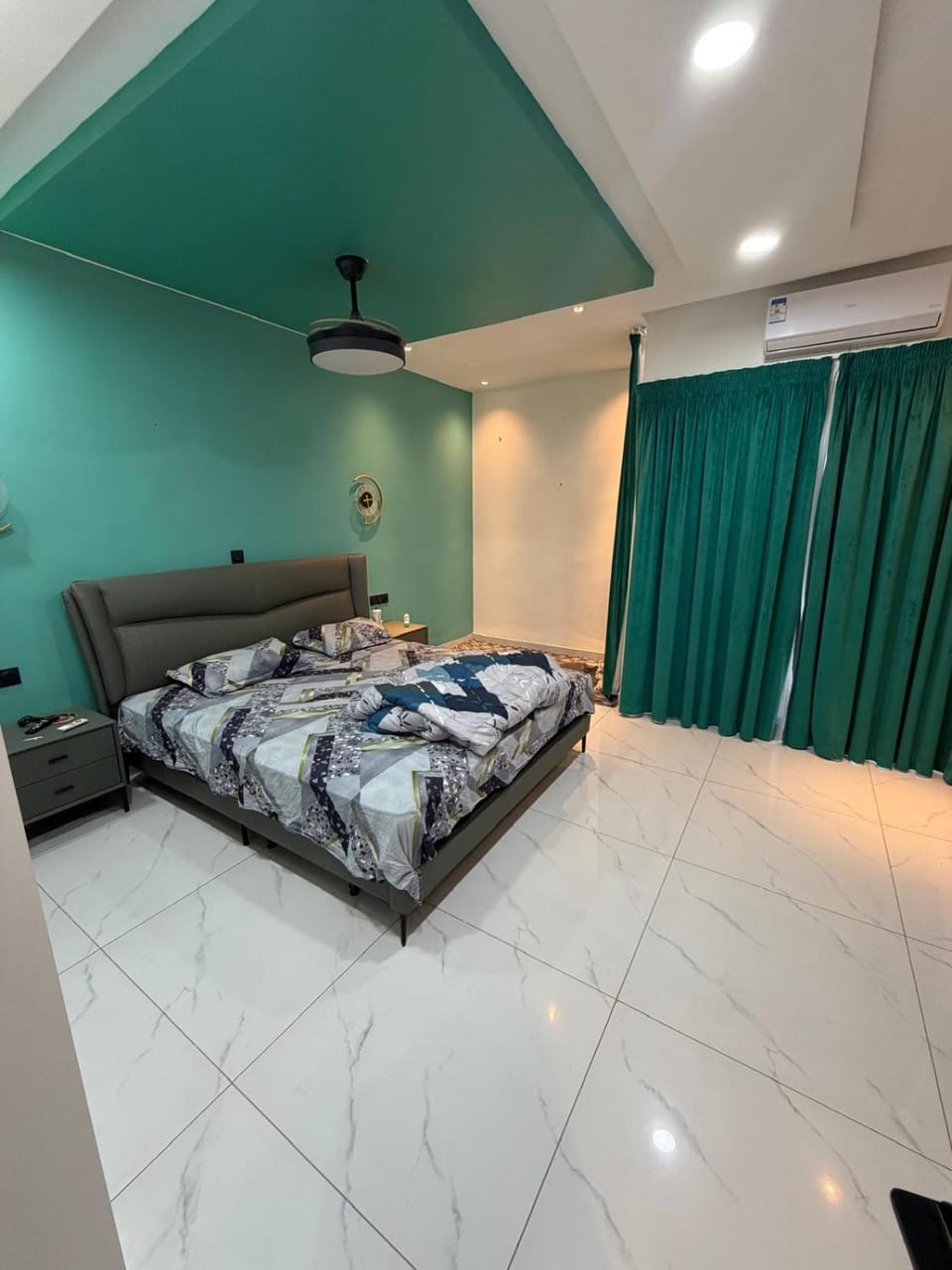 F5 Almadie Top Confort 4 chambre Apartment in Dakar