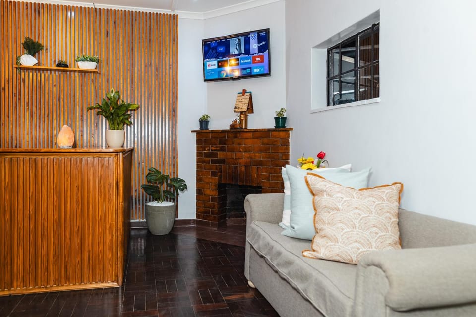 TV and multimedia, Internal: Not applicable to any particular room