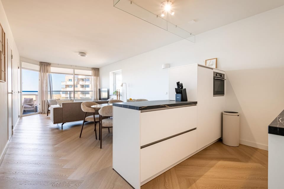 Library, Kitchen or kitchenette, minibar, kitchen
