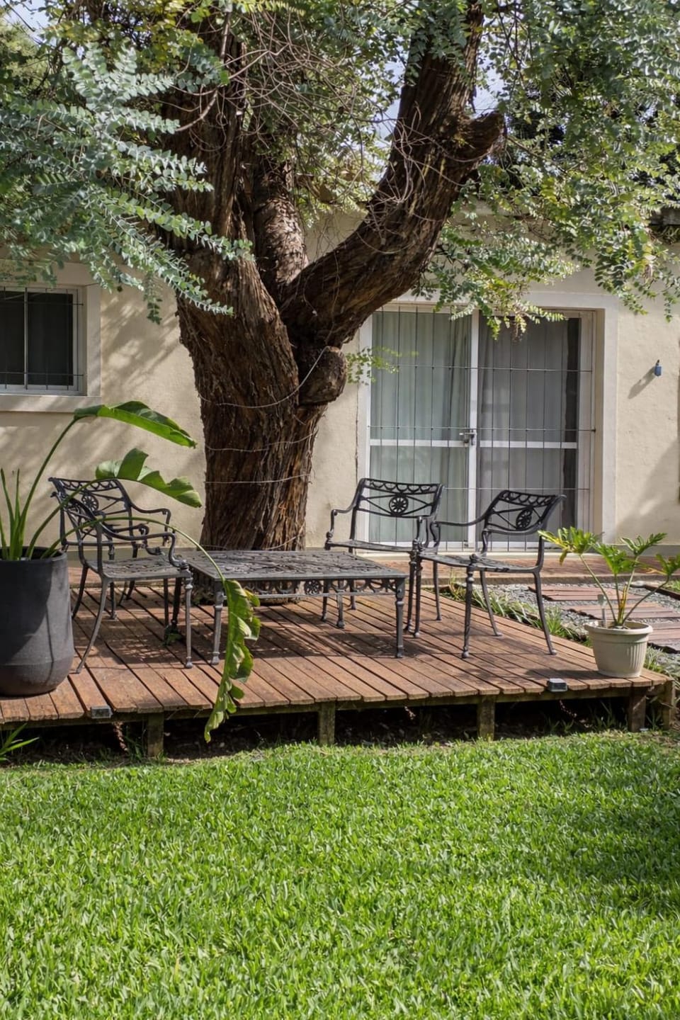 Bird's eye view, View (from property/room), Living room, Garden view, Landmark view, Pool view