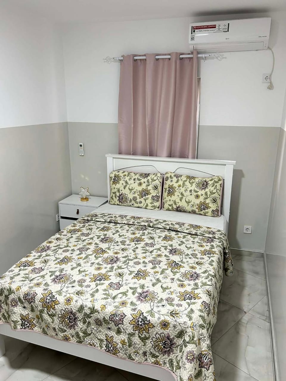 Pirâmide Hotel in Praia