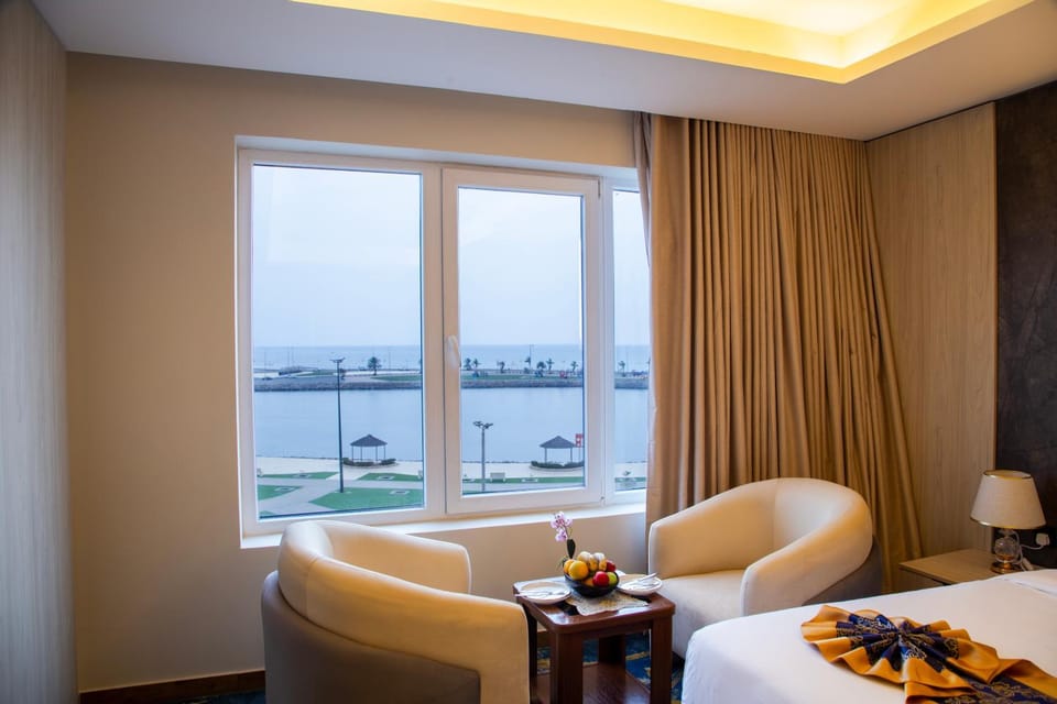 Seating area, Bedroom
