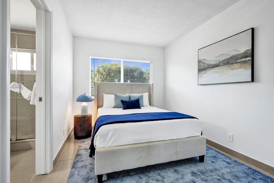 Relaxing 1BR Getaway w Pool & Bar at Lake Worth Apartment in Lake Worth