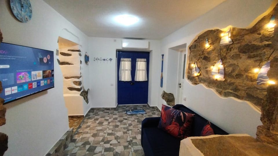 Authentic Stone Apartment 150 m from the Beach Apartment in Kavala
