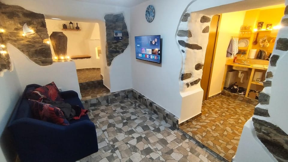 Authentic Stone Apartment 150 m from the Beach Apartment in Kavala
