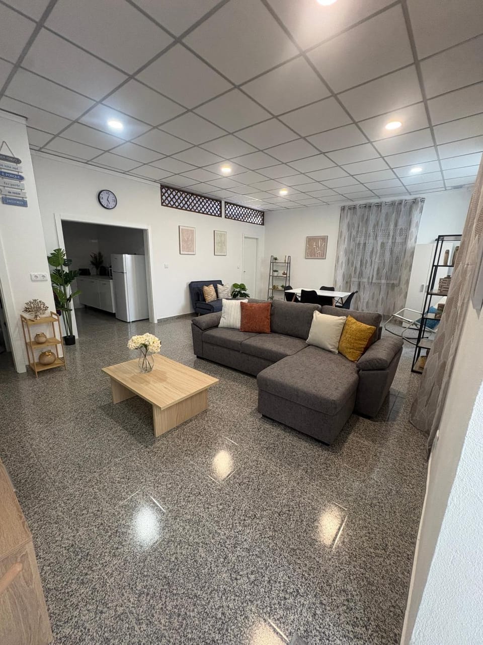 Communal lounge/ TV room, Living room