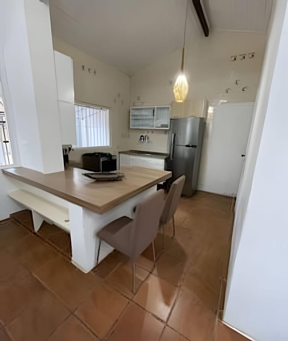 Kitchen or kitchenette, Dining area, oven, pet friendly, stove