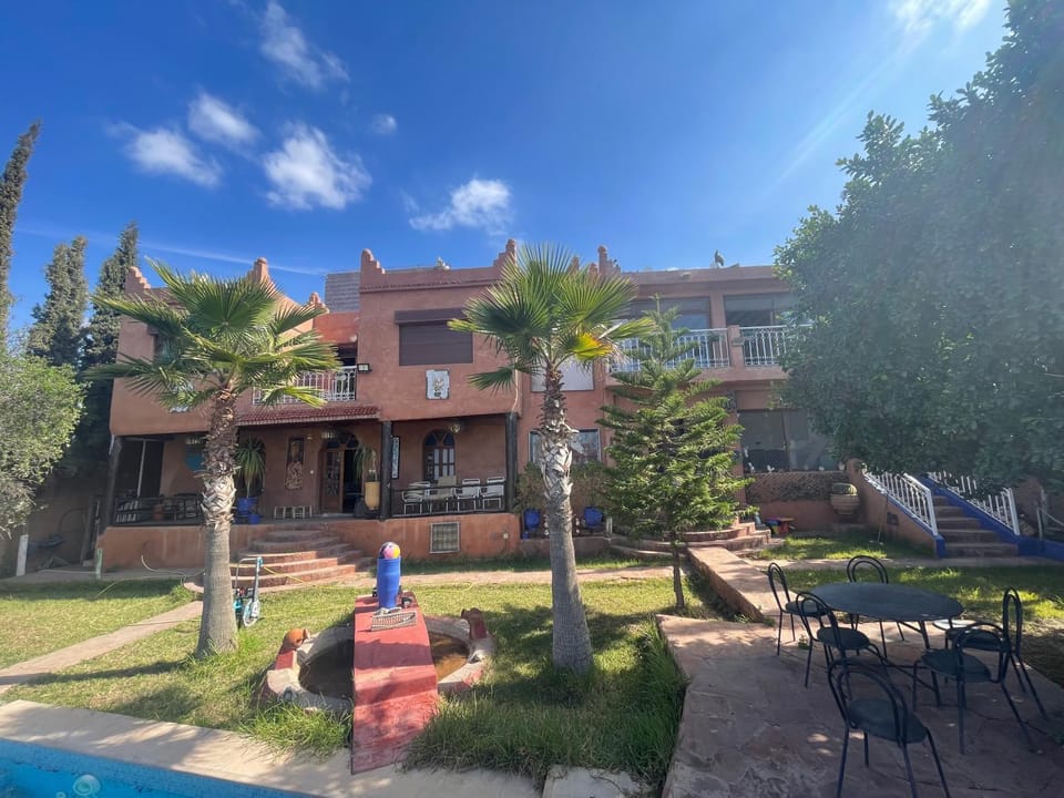 Villa avec vue sur les montagnes verdoyantes de l'atlas Country House in Marrakesh-Safi