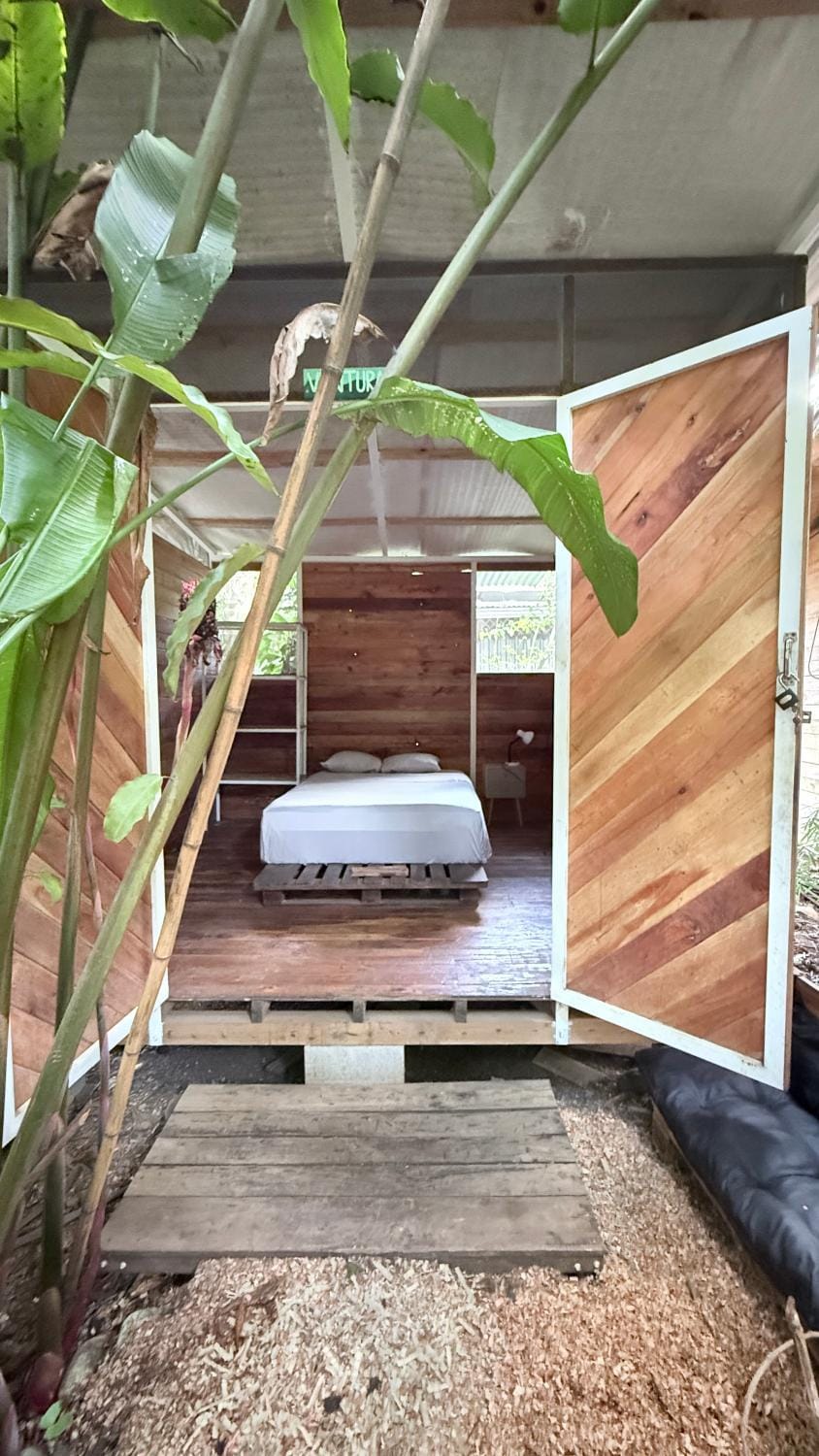 Nomadic Surf & Yoga Hostel in Uvita