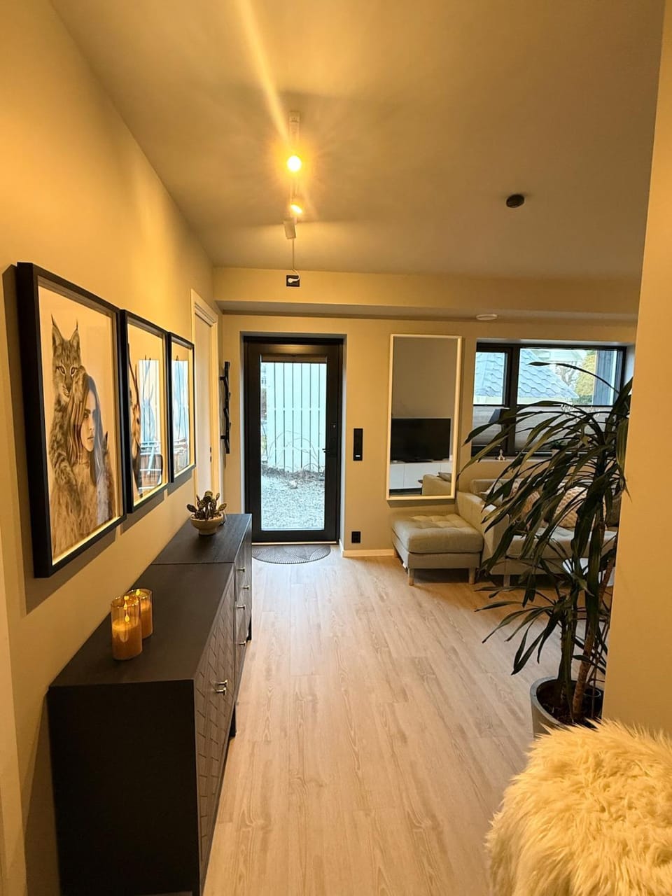 Central, Quiet and Modern Apartment with parking & private patio Apartment in Rogaland