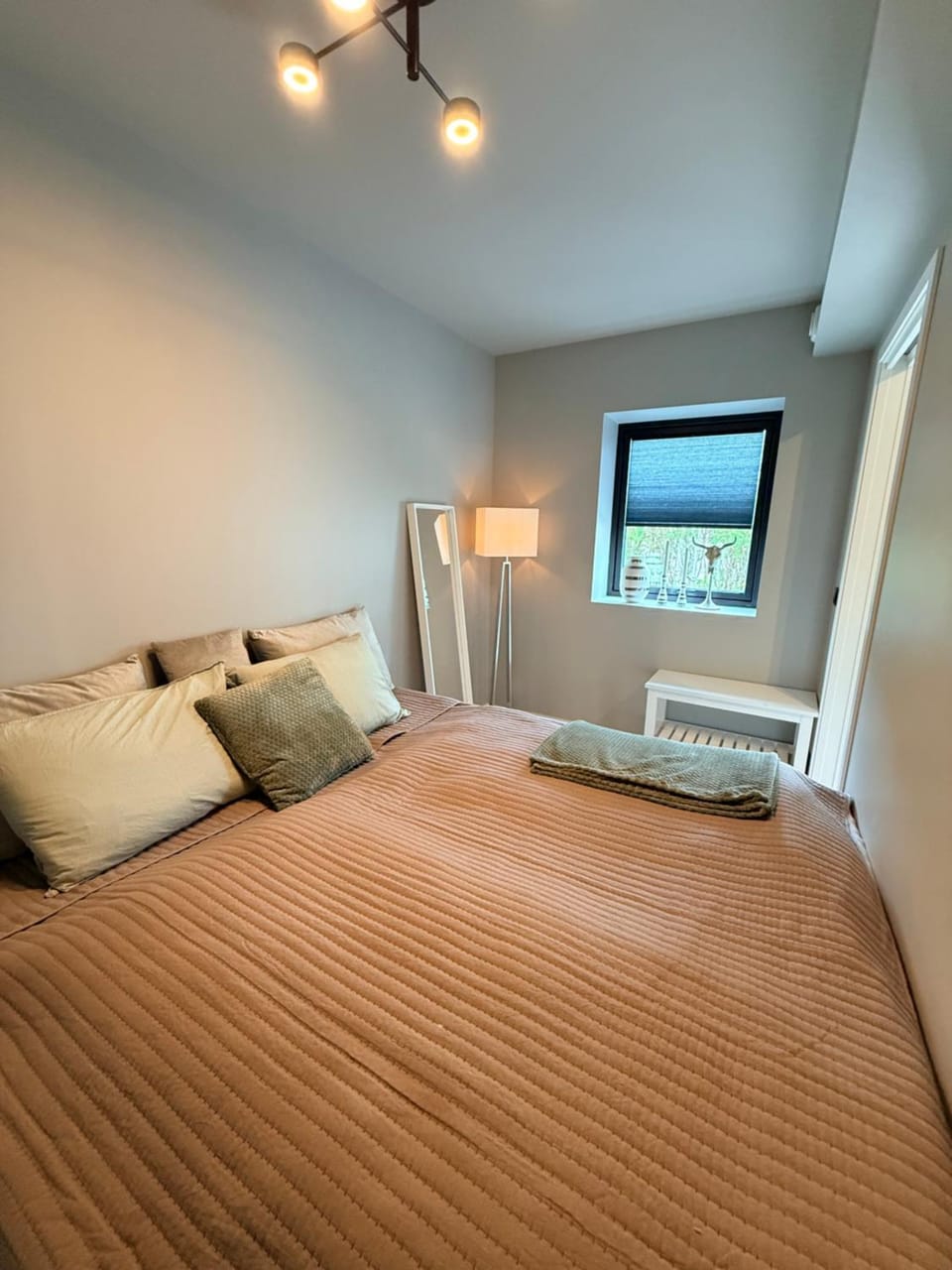 Quiet and Modern Apartment with parking - Close to Stavanger Apartment in Rogaland