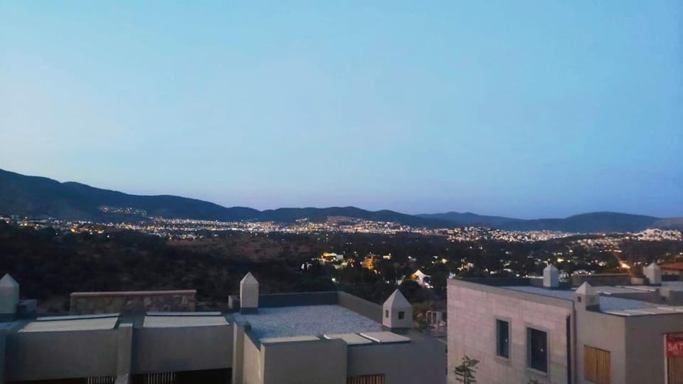 Night, Natural landscape, City view, Mountain view