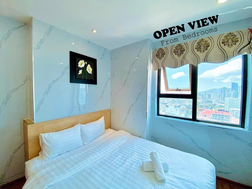 Bed, Bedroom, City view